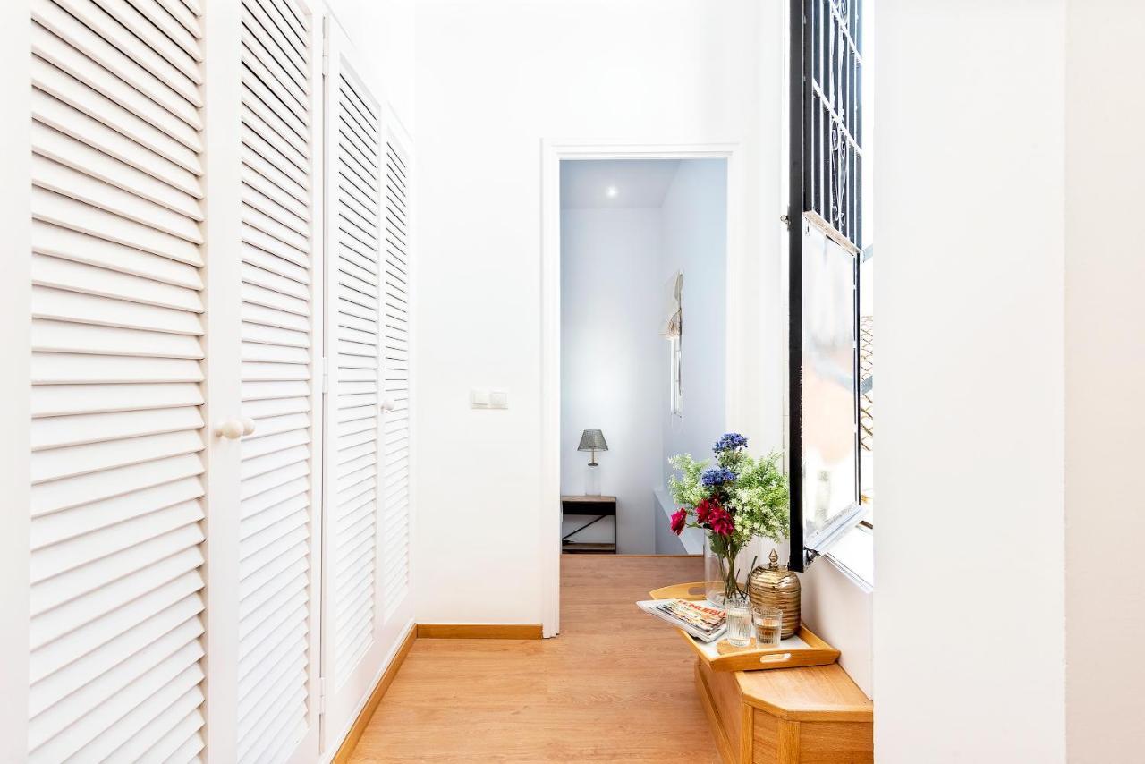 Lope De Rueda Apartment Seville Luaran gambar