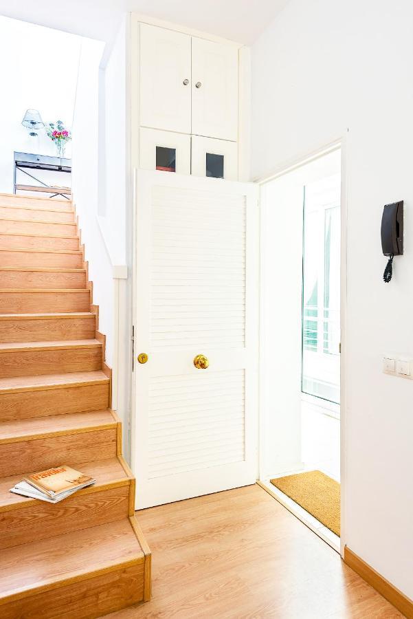 Lope De Rueda Apartment Seville Luaran gambar